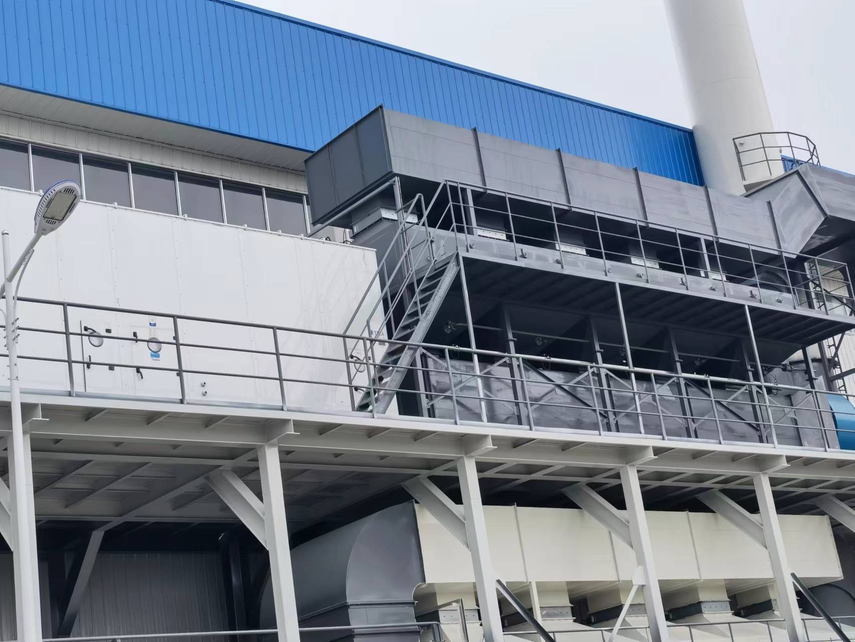 1660625568133501.jpg 室外催化燃燒裝備.jpg